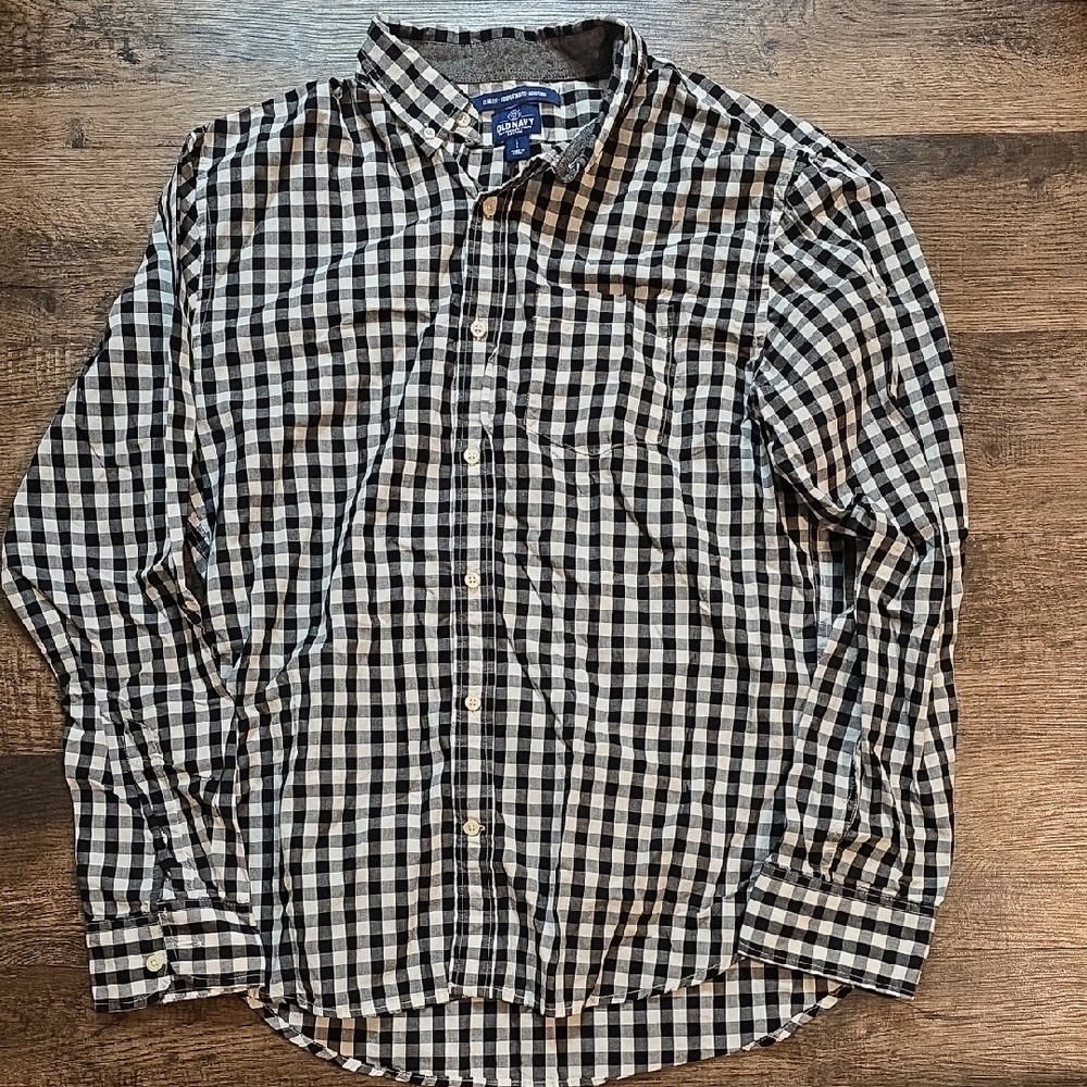 Old Navy Black and White Checkered Men's Shirt